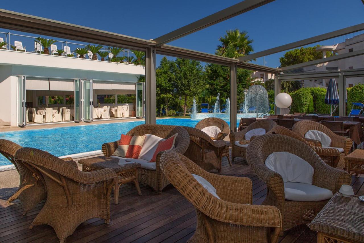 ג'וליאנובה Seapark Spa Resort מראה חיצוני תמונה